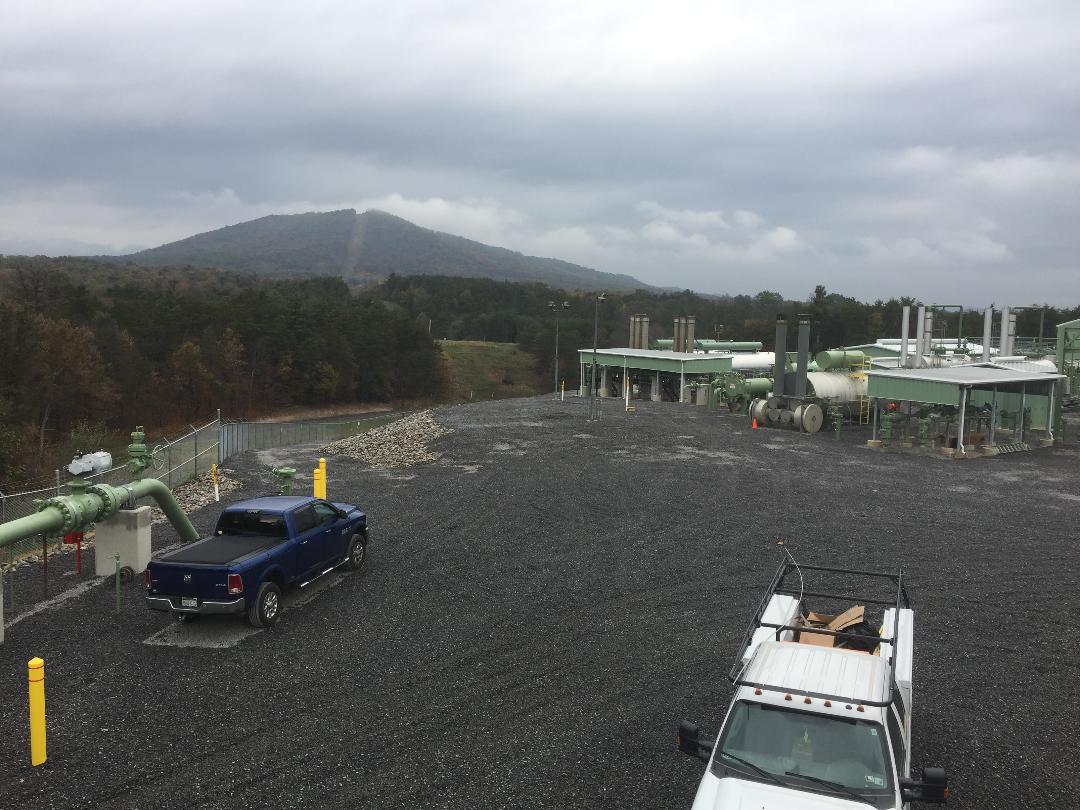 Field facility and piping installation during construction